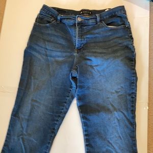 Lee Classic Fit jeans. 12 Short.